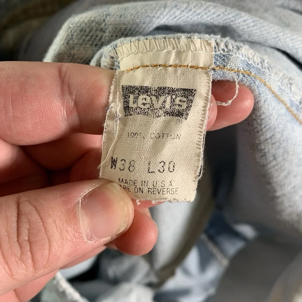 Vintage Levis 560 Jeans Mens 38x28 (Tag 38x30) Blue Light Wash Denim Made In USA